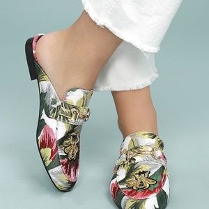Steve Madden Kandi Queen Bee Floral Slip On Mule